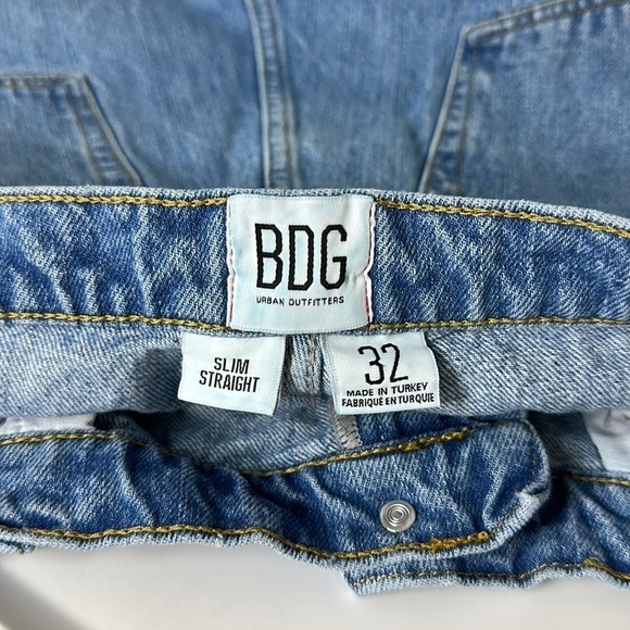 Urban Outfitters BDG Slim Straight Medium Wash Blue Jeans Distressed Denim 32 - Picture 6 of 7